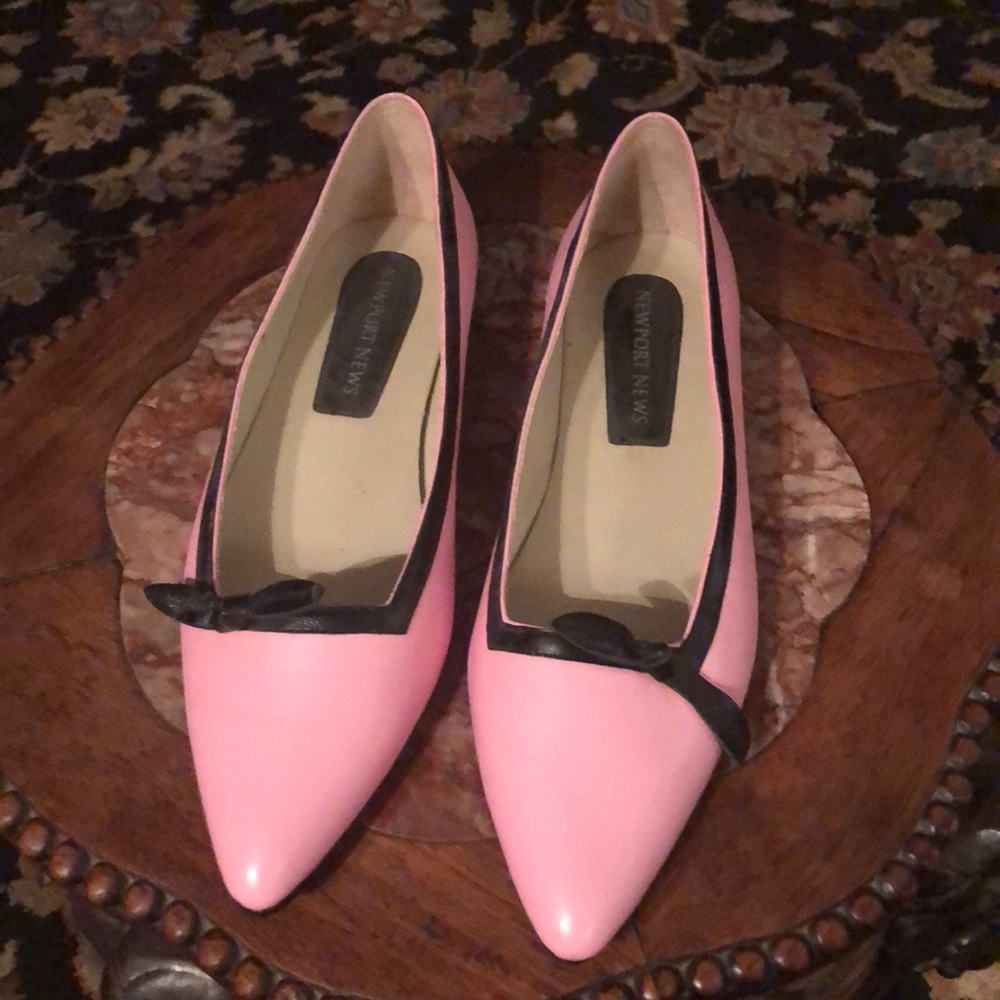 Flat ladies shoes size 8 leather